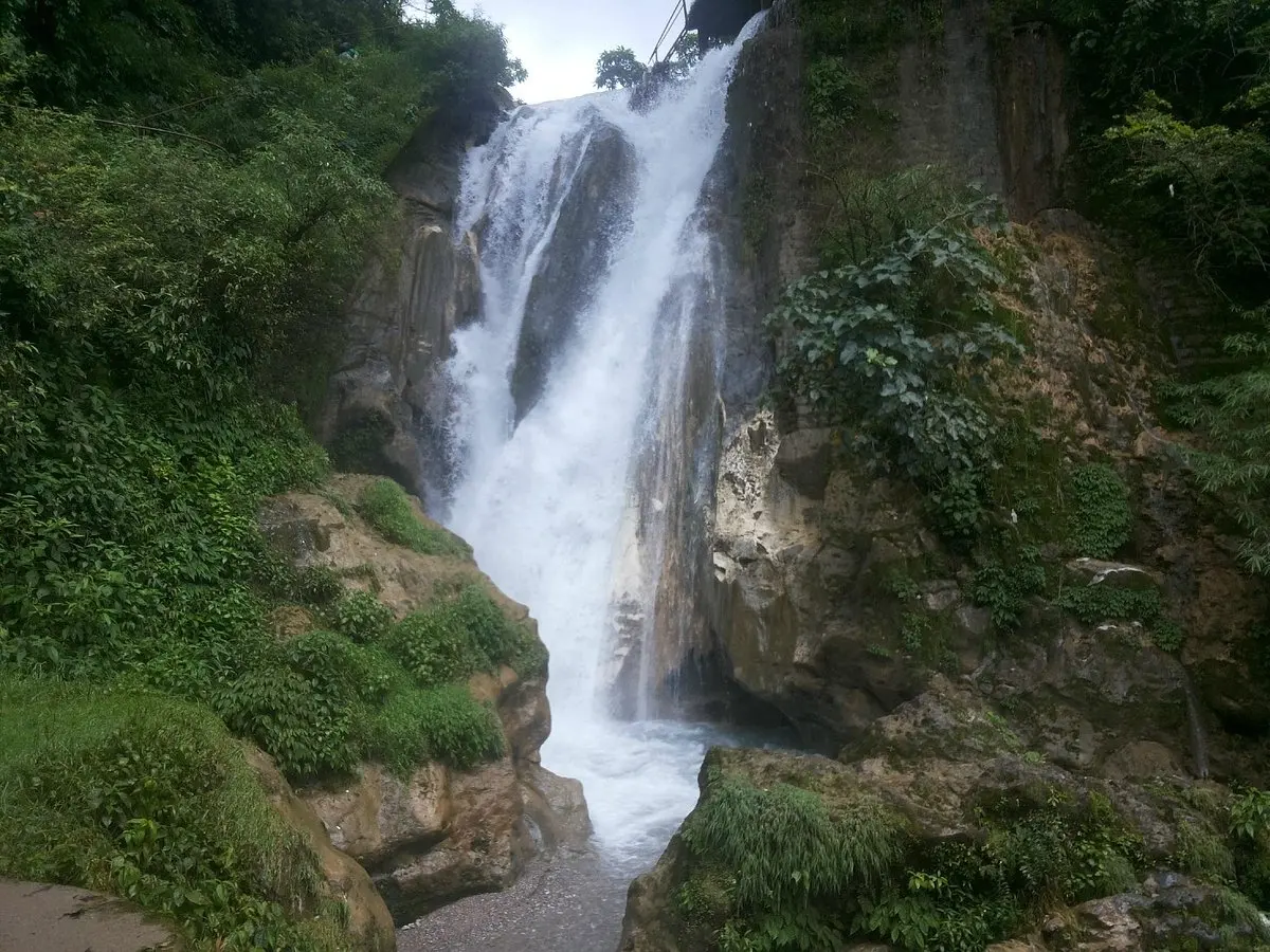 Bhatta Falls